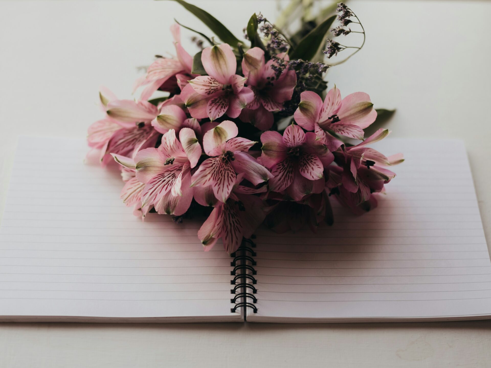 Flowers on notepad